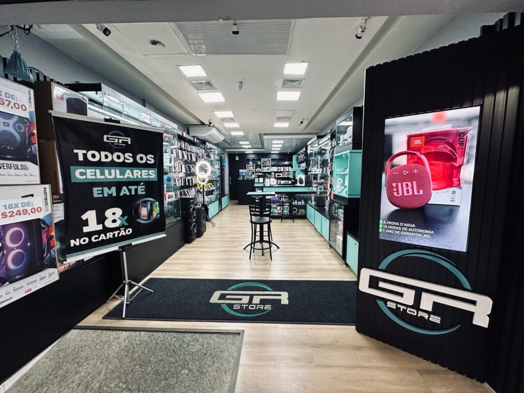 Entrada da loja GR STORE no Centro de Florianópolis